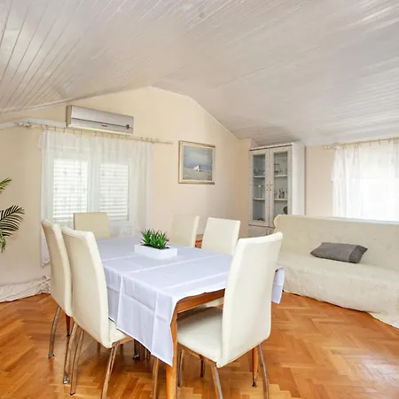 Apartamento With A Parking Space - 5114 Murter