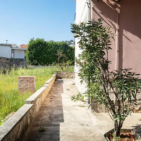 Apartamento With A Parking Space - 5114 Murter